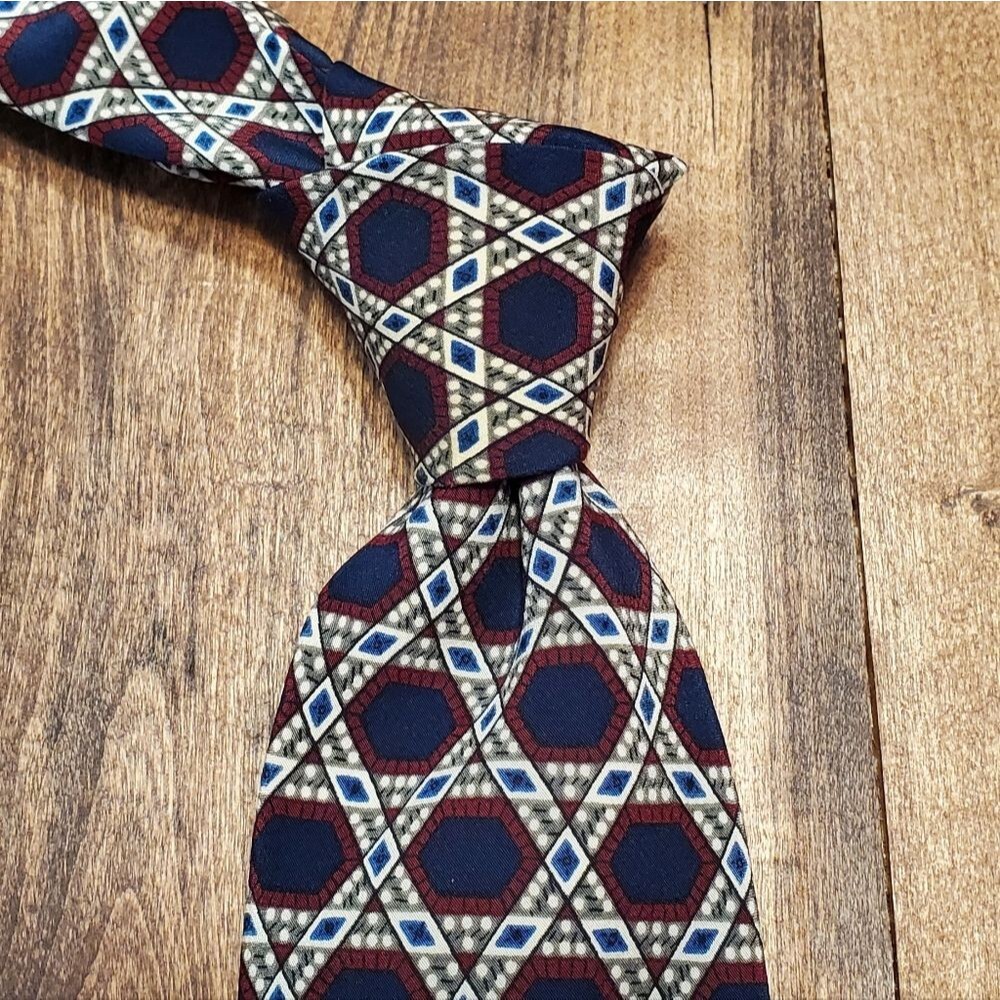 Chaps Ralph Lauren Geometric All Silk Neck Tie Made in USA